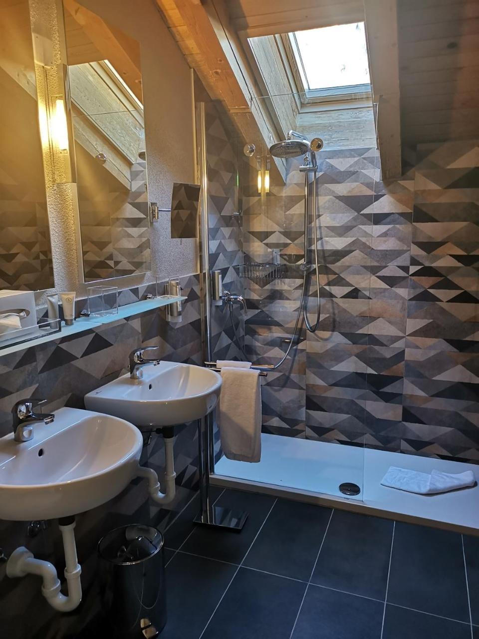 Junior Suite Mountain View